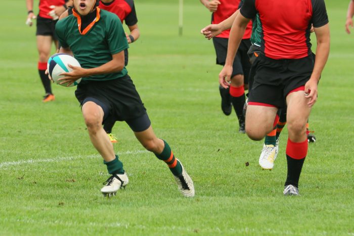 ラグビーの衝撃による腰椎椎間板ヘルニア